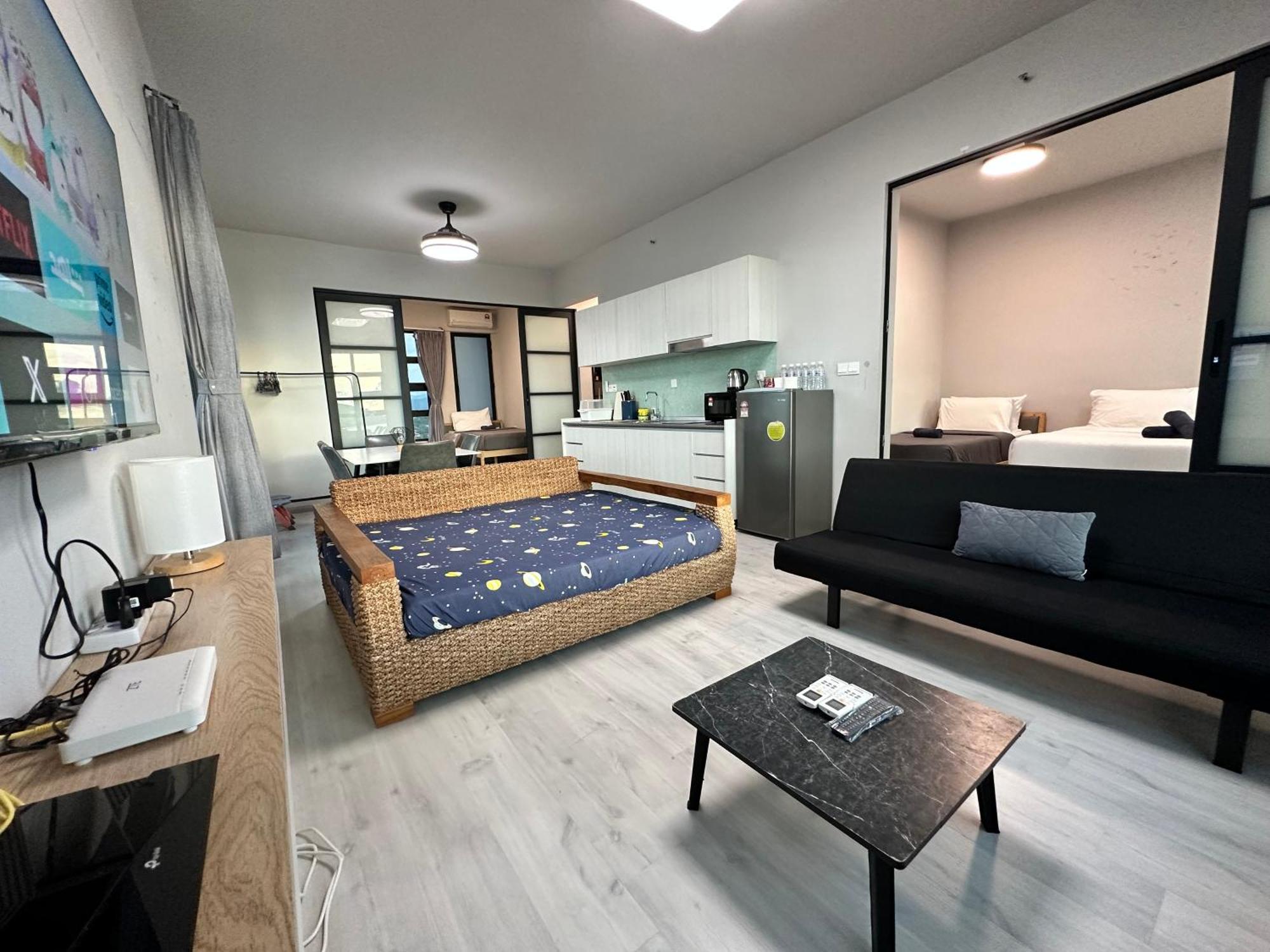 L Homestay Jesseltonquay Jq Kk City亚庇市区中心民宿2房1厕 Kota Kinabalu Ngoại thất bức ảnh